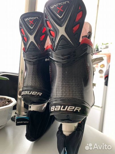 Коньки хоккейные