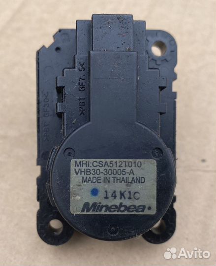 Моторчик заслонки печки Mitsubishi Lancer X