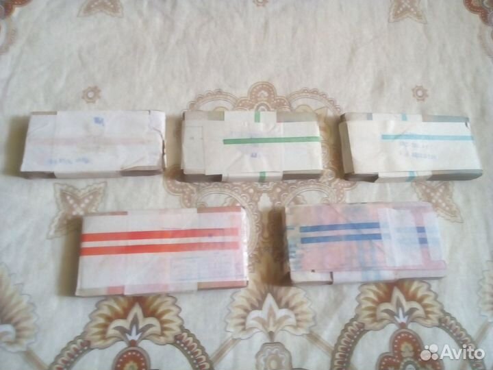 5 разных пачек купюр 1961г. в банковских упаковках