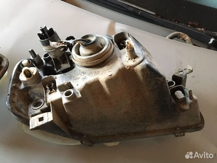 Фары на renault logan