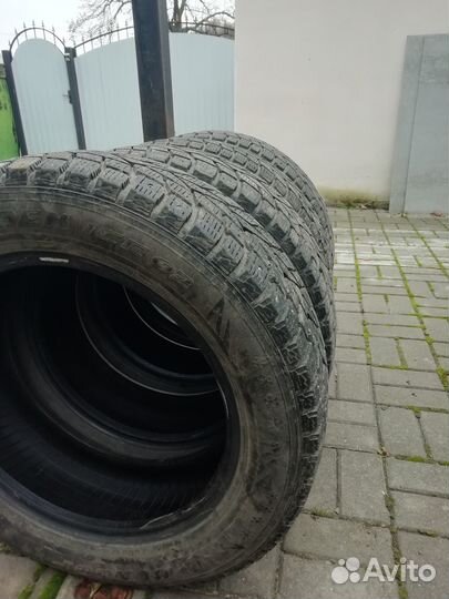 Dunlop Grandtrek Ice 02 215/60 R17 100T
