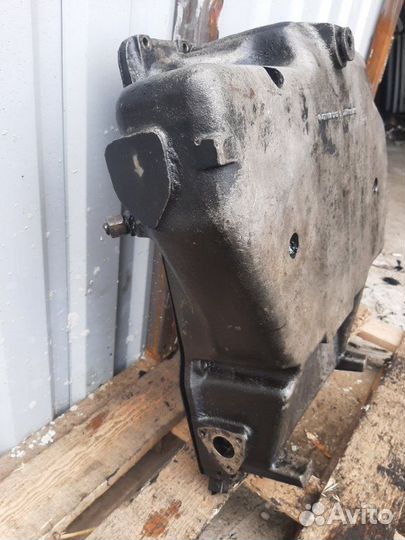 Масляный поддон Mercedes OM441 V6 2000