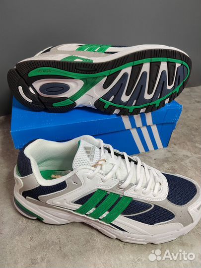 Кроссовки adidas response