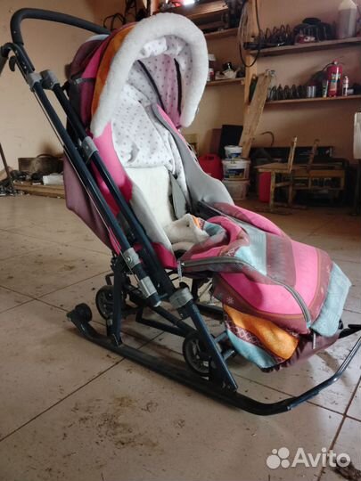 Детские санки на колесах