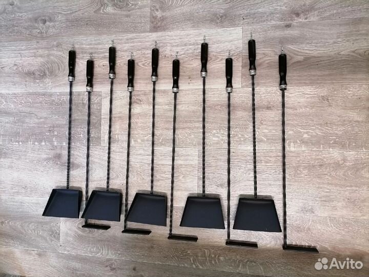 Совок с кочергой