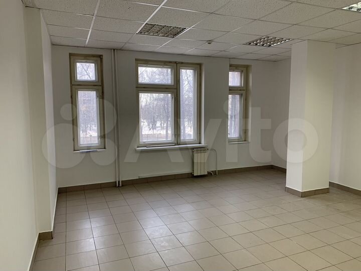 Офис на первой линии 194 м²