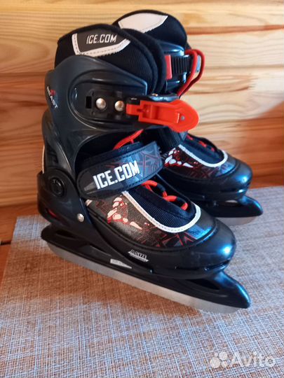 Коньки хоккейные