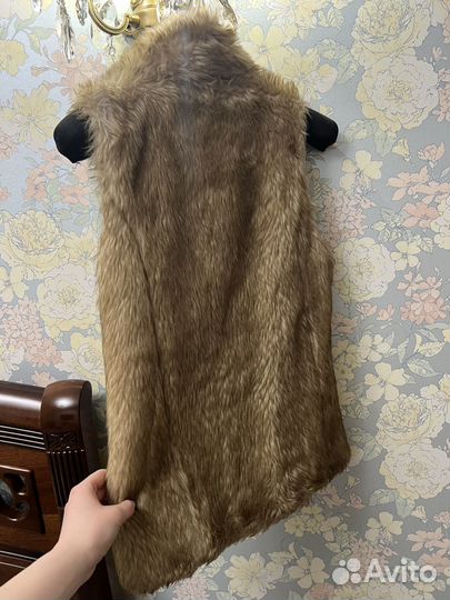 Жилетка на девочку меховая 162