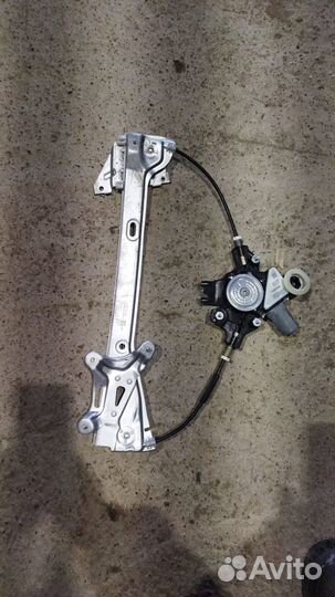 Toyota corolla e210 стеклоподъемник левый