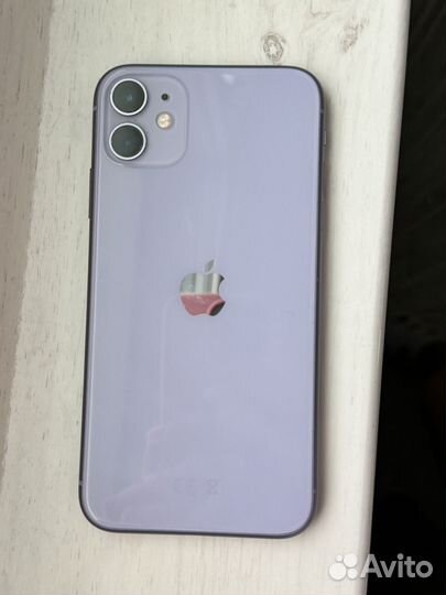 iPhone 11, 64 ГБ