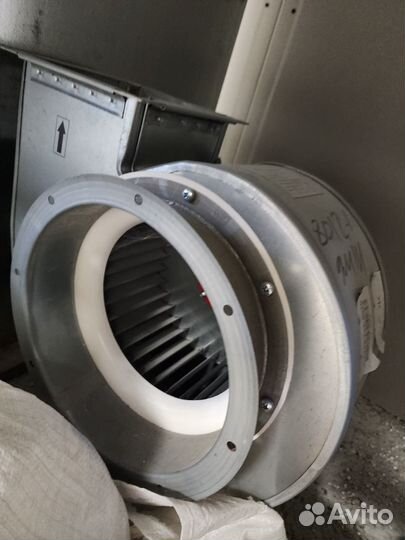 Окрасочная камера для зарядки огнетушителей