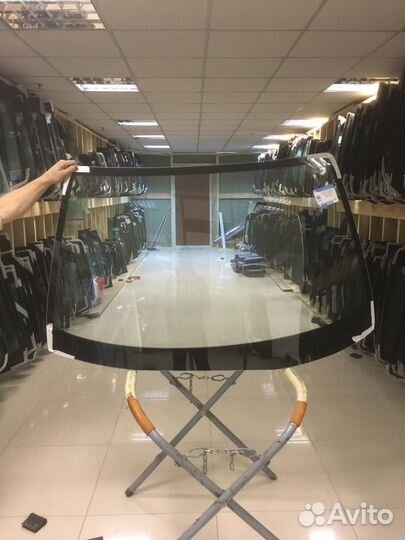 Лобовое стекло Тойота Марк 2 / Чайзер