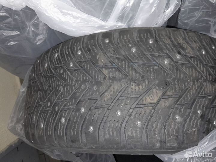 Nokian Tyres Hakkapeliitta 8 235/55 R17