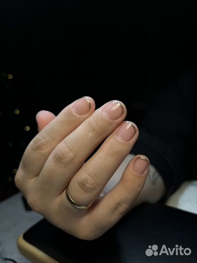 Нужна модель на маникюр