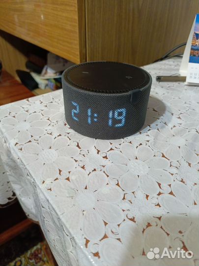 Яндекс станция мини 2 с часами, и умная лампочка