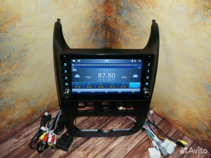 Магнитола на LADA Largus Android с крутилками
