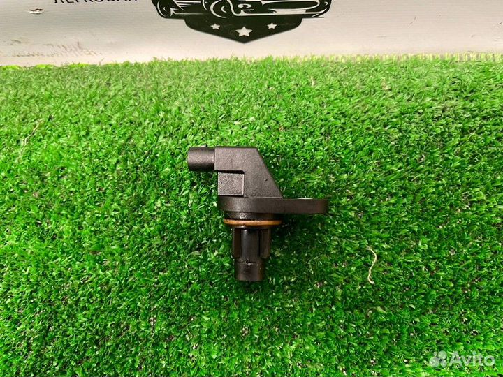 Датчик положения распредвала Mercedes-Benz C-class