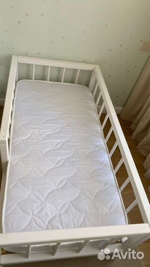 Детская кроватка