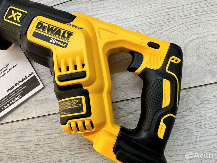 Пила сабельная Dewalt dcs367b