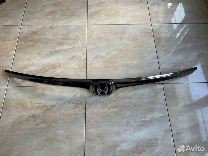 Накладка крышки багажника Honda Cr-V 5 С 2016 По