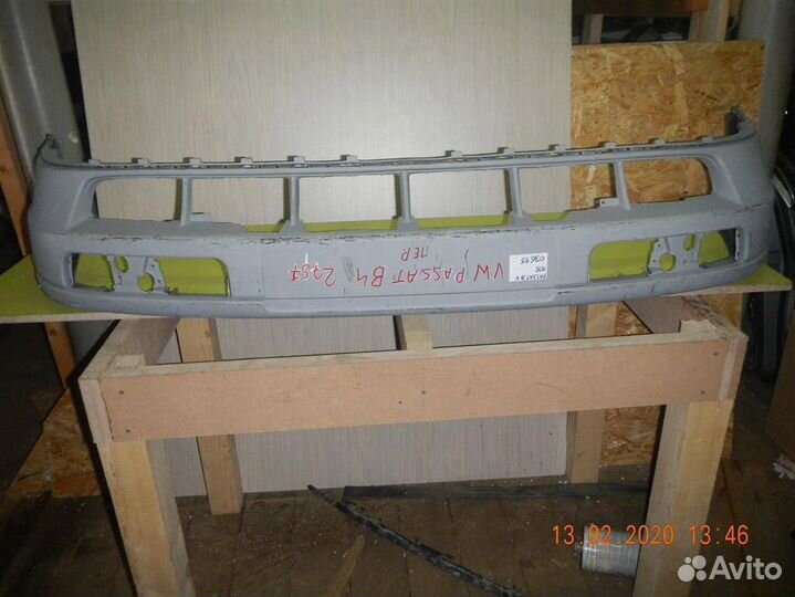 Бампер передний VW Passat (B4) 1994-1996