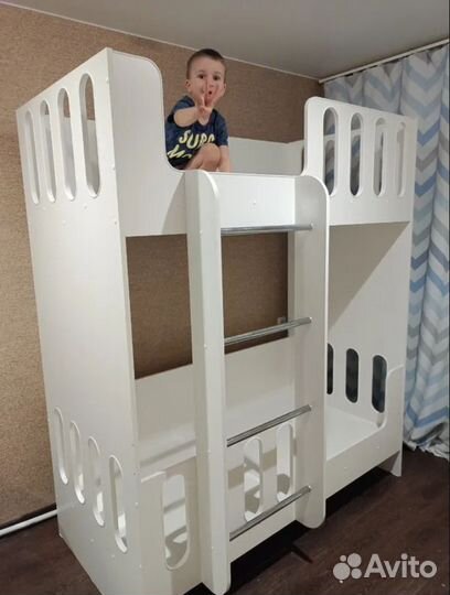 Кроватка двухярусная детская новая