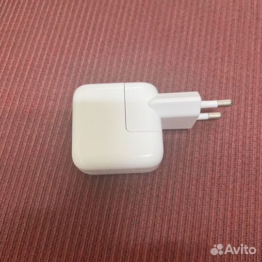Блок питания Apple 12W (оригинал)