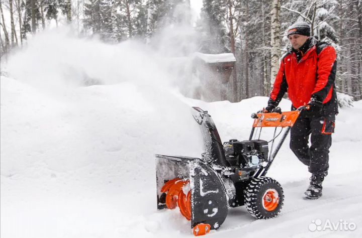 Чистка снега вручную