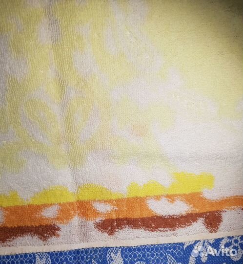 Махровое полотенце