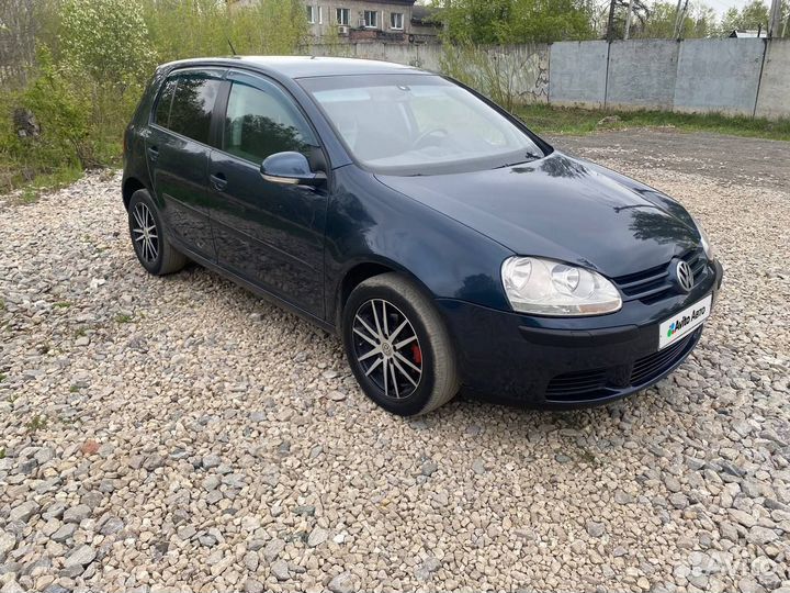 Volkswagen Golf 1.6 AT, 2005, 235 000 км