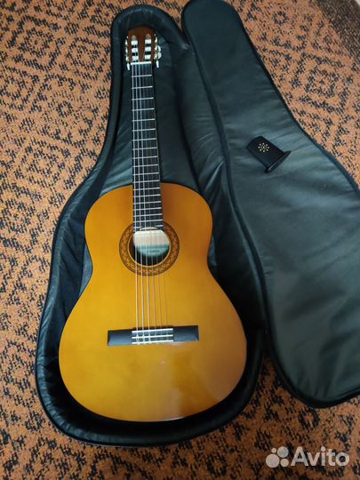 Классическая гитара yamaha c40