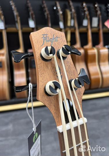 Укулеле бас Flight (новая)