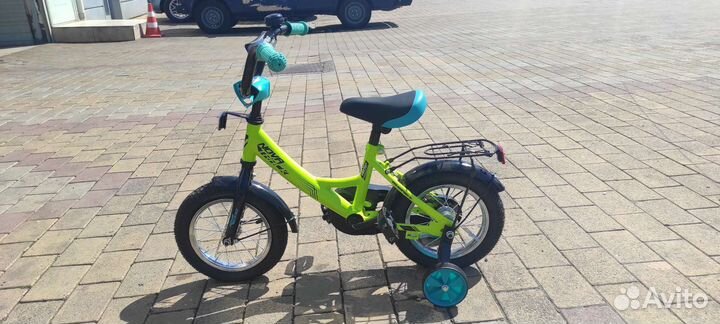 Детский велосипед четырехколесный 12