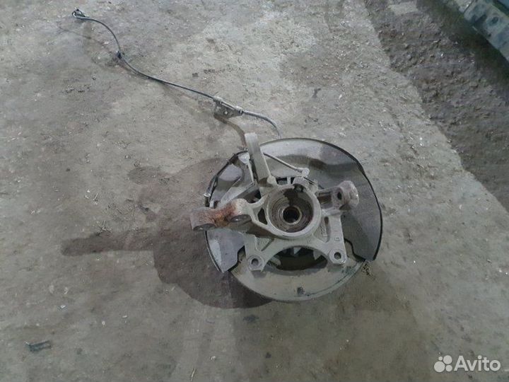 Поворотный кулак передний правый Chery Tiggo T11