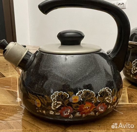 Старинный Набор кастрюль