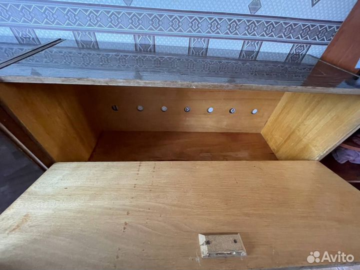 Комоды и тумбы