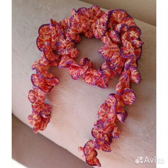 Новый яркий шарф ручной работы 