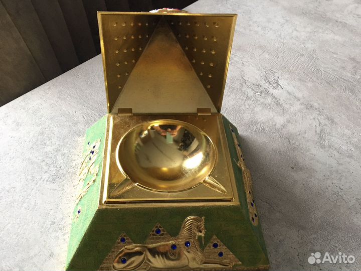 Статуэтки разные