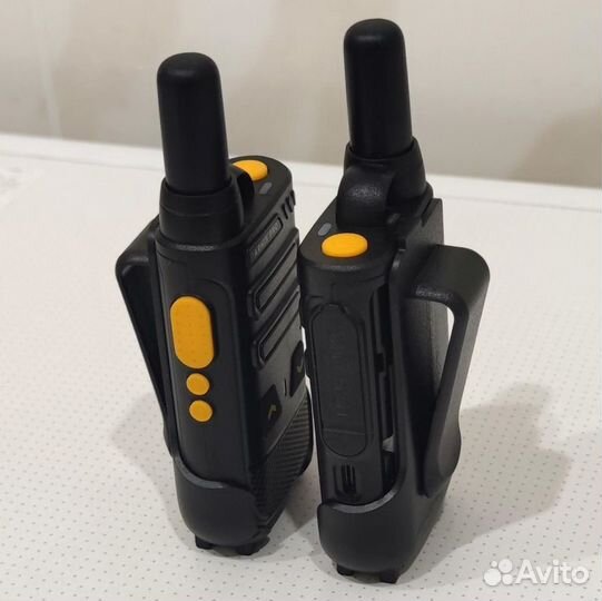 Рация радиостанция с гарнитурой и наушником