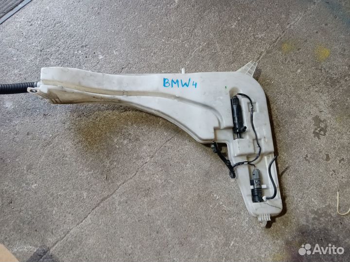 Бачок омывателя на бмв Х4, Х3 F26/25 2015r