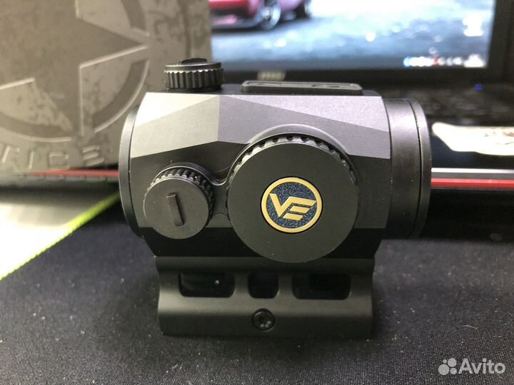 Калиматорный прицел Vector optics