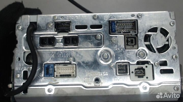 Магнитола Volkswagen Touran, 2010