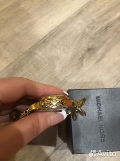 Часы женские michael kors