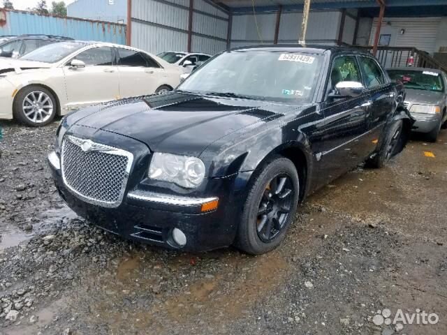 В разборе Chrysler 300C 2007год