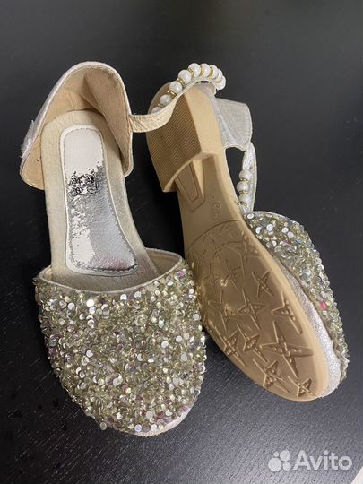 Туфли для девочки