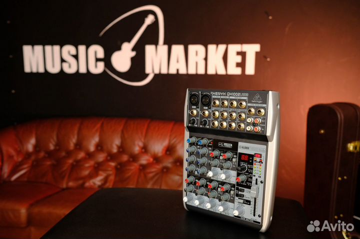 Микшерный Пульт Behringer + Аксессуары