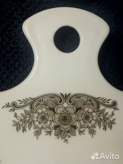 Старинная кухонная доска из фарфора