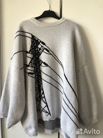 Свитер 