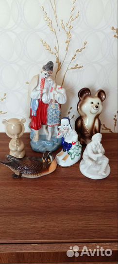 Фарфоровые статуэтки