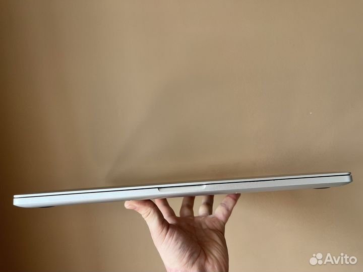 Apple MacBook Pro 15 late 2013 1Tb/2.6ghz